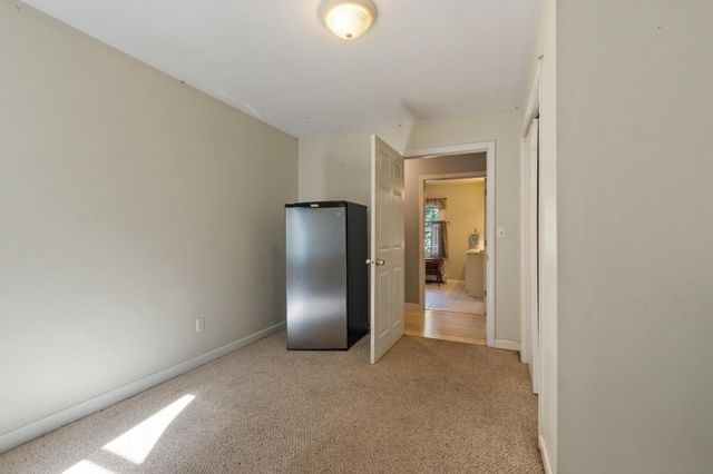 56 Bliss St, Athol, MA 01331
