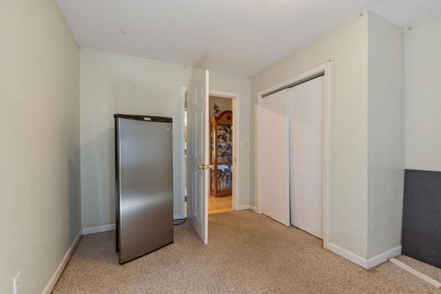 56 Bliss St, Athol, MA 01331