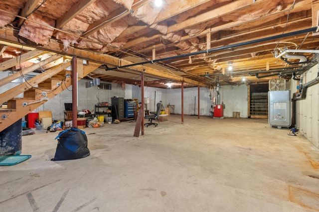 56 Bliss St, Athol, MA 01331