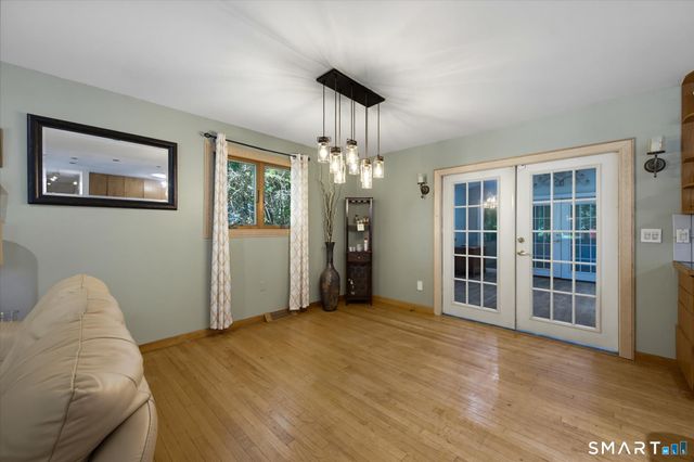 10 Glenwood Terrace, Cromwell, CT 06416