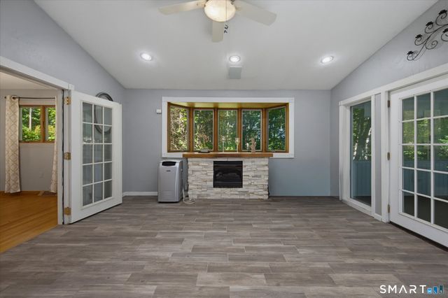 10 Glenwood Terrace, Cromwell, CT 06416