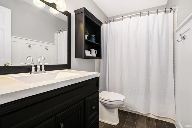 455 N Lincoln Park, Warsaw, IN 46580