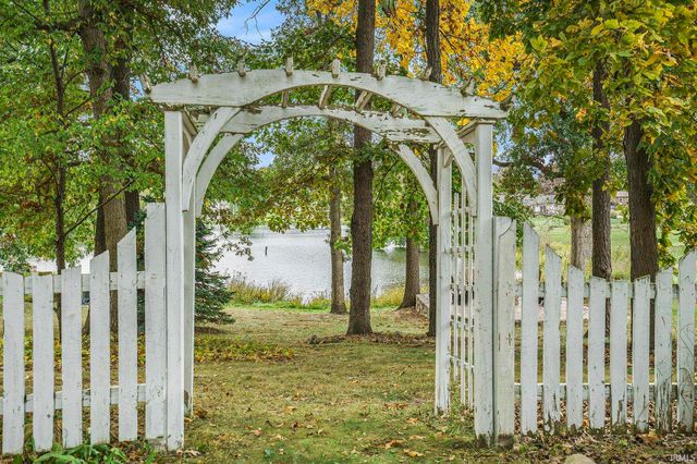 455 N Lincoln Park, Warsaw, IN 46580