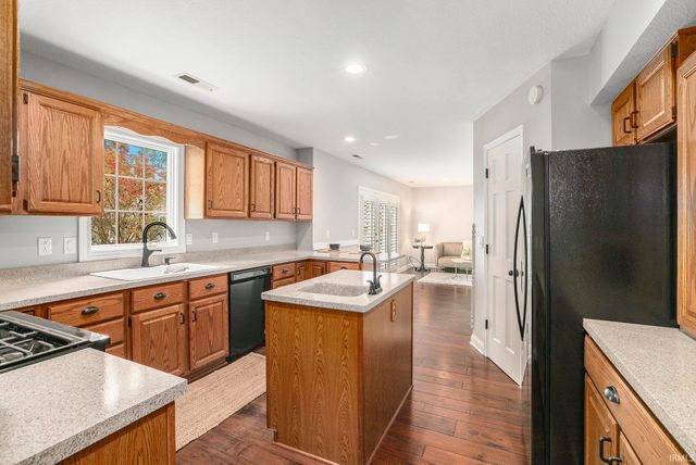 455 N Lincoln Park, Warsaw, IN 46580