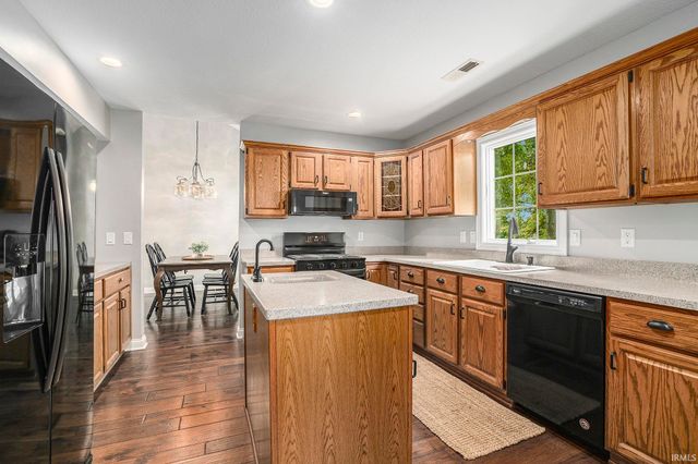 455 N Lincoln Park, Warsaw, IN 46580