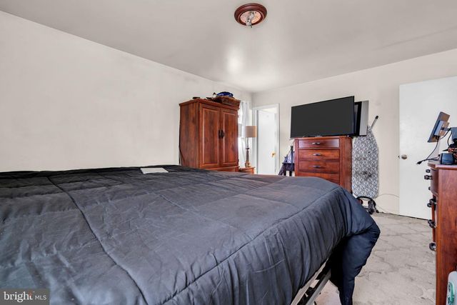 27 GENESEE LN, Willingboro, NJ 08046