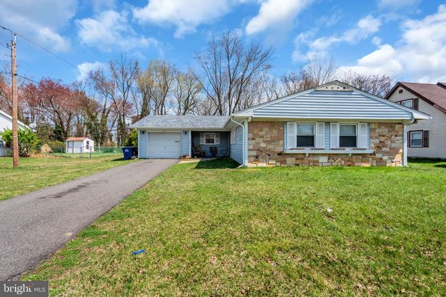 27 GENESEE LN, Willingboro, NJ 08046