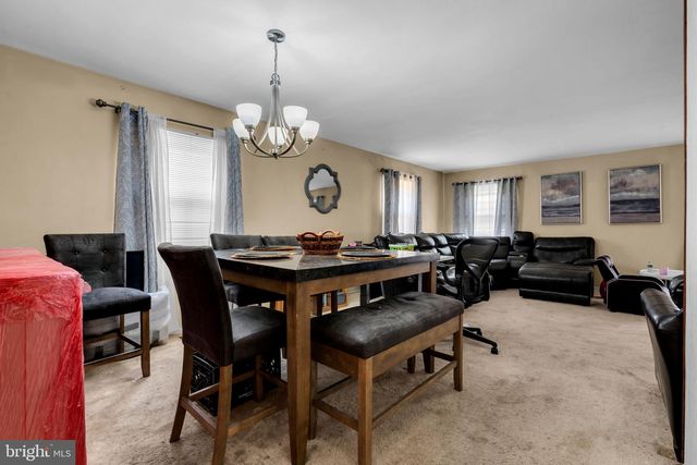 27 GENESEE LN, Willingboro, NJ 08046