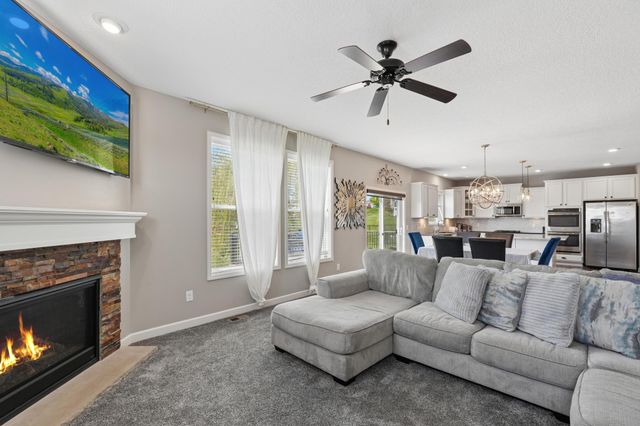 9557 Junco Road N, Lake Elmo, MN 55042