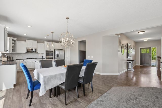 9557 Junco Road N, Lake Elmo, MN 55042