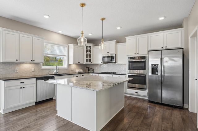9557 Junco Road N, Lake Elmo, MN 55042