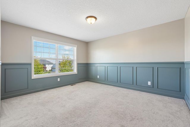 9557 Junco Road N, Lake Elmo, MN 55042