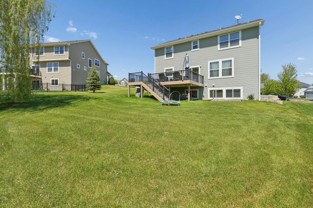 9557 Junco Road N, Lake Elmo, MN 55042