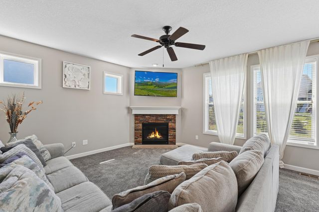 9557 Junco Road N, Lake Elmo, MN 55042