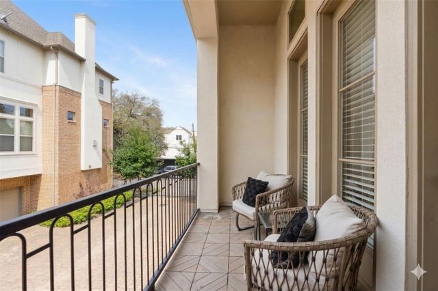 5229 Petty Street A, Houston, TX 77007