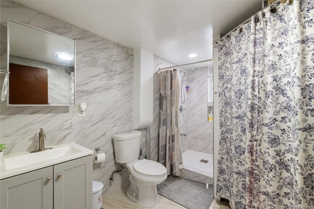 92 W 21st Street, Deer Park, NY 11729