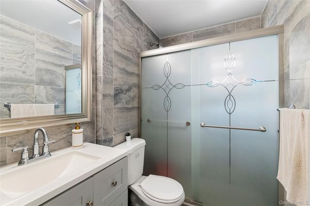 92 W 21st Street, Deer Park, NY 11729