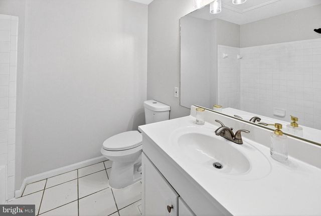 70 COACHLIGHT DR, Sicklerville, NJ 08081