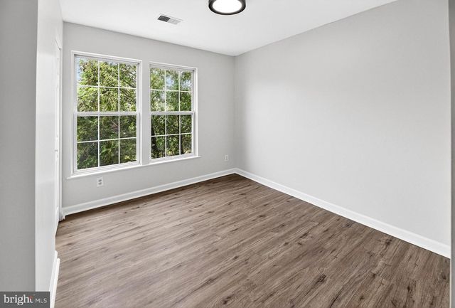70 COACHLIGHT DR, Sicklerville, NJ 08081