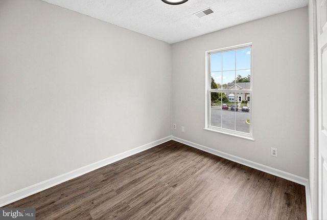 70 COACHLIGHT DR, Sicklerville, NJ 08081