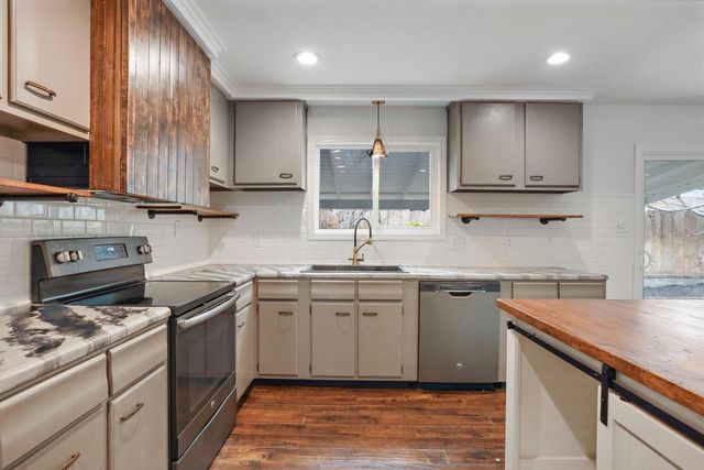 900 Virginia Ave, Lodi, CA 95242