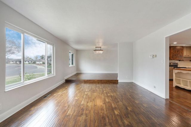 900 Virginia Ave, Lodi, CA 95242