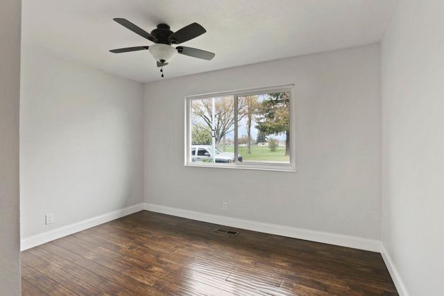 900 Virginia Ave, Lodi, CA 95242