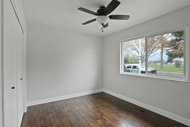 900 Virginia Ave, Lodi, CA 95242