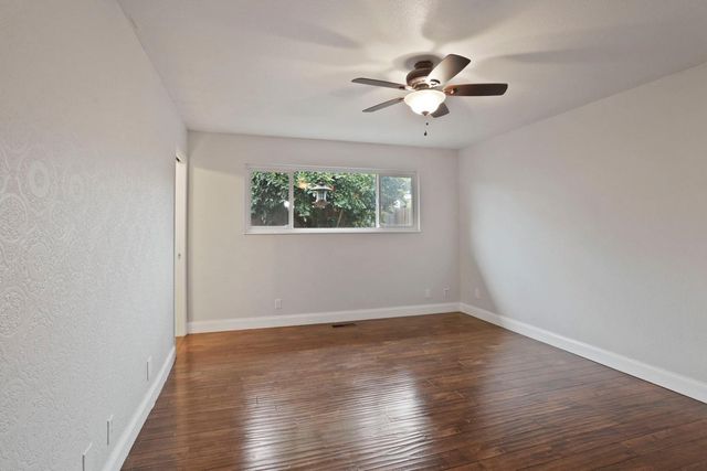 900 Virginia Ave, Lodi, CA 95242