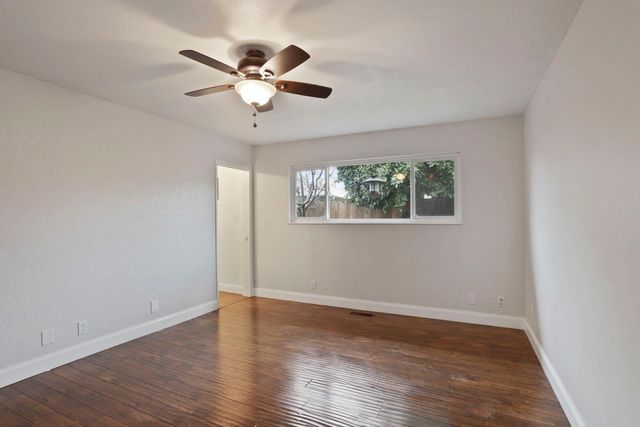 900 Virginia Ave, Lodi, CA 95242