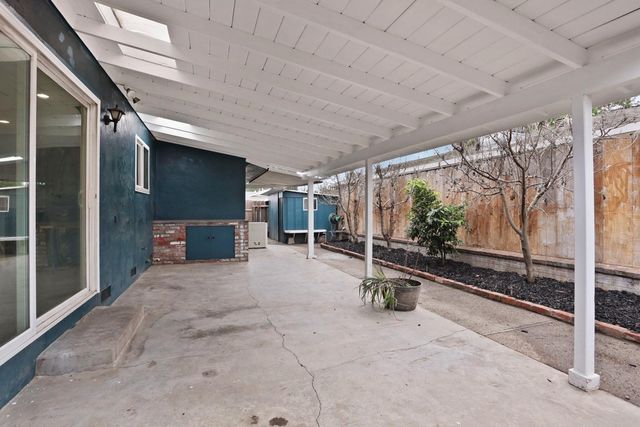 900 Virginia Ave, Lodi, CA 95242