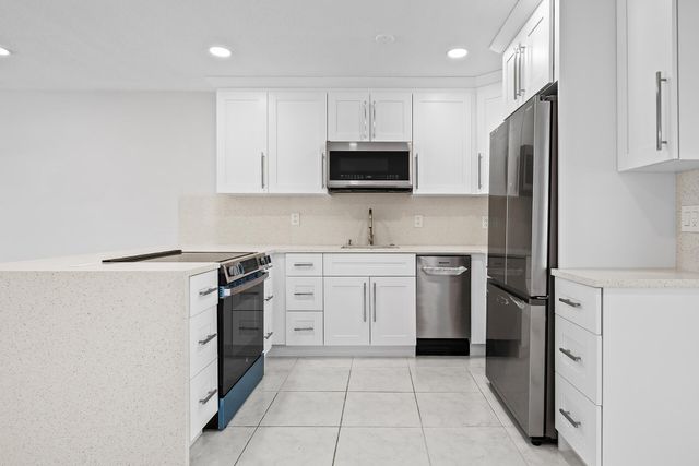 2716 Ponce De Leon Boulevard, Delray Beach, FL 33445