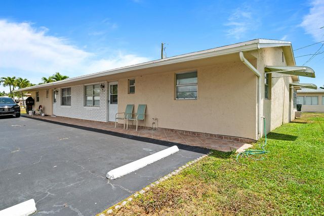 2716 Ponce De Leon Boulevard, Delray Beach, FL 33445