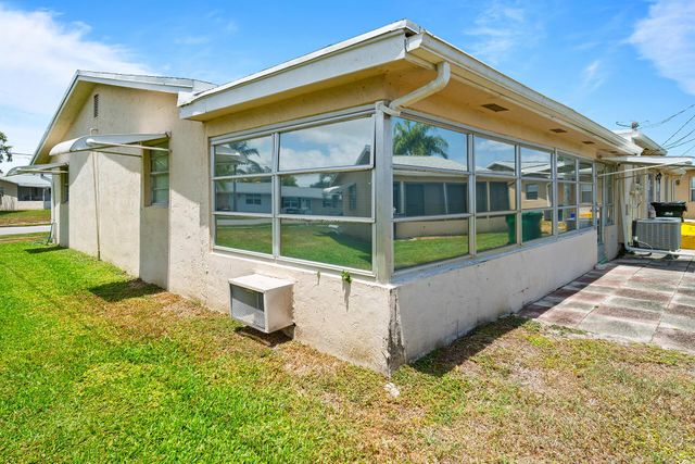 2716 Ponce De Leon Boulevard, Delray Beach, FL 33445