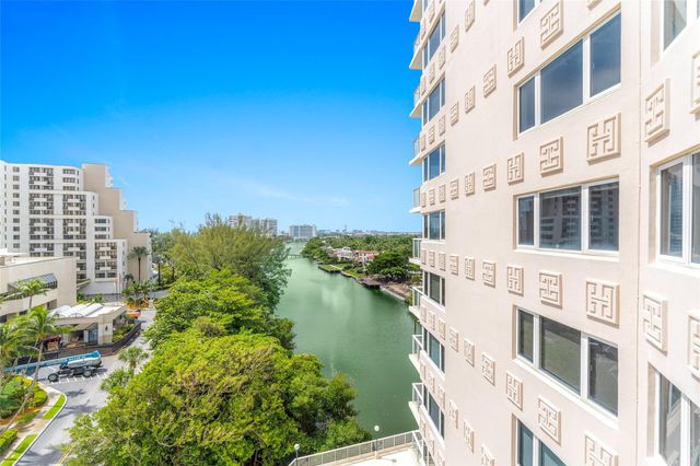 3000 Holiday Dr 1002, Fort Lauderdale, FL 33316