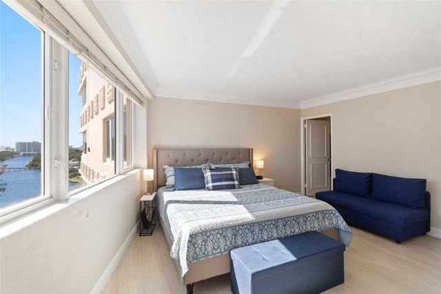 3000 Holiday Dr 1002, Fort Lauderdale, FL 33316