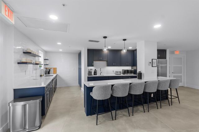 3000 Holiday Dr 1002, Fort Lauderdale, FL 33316