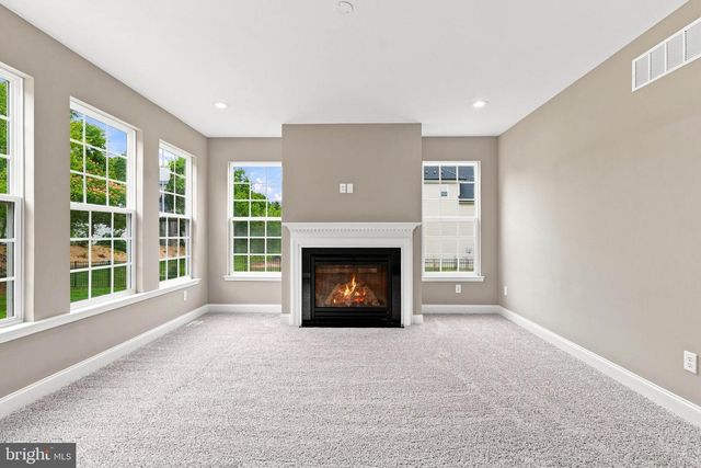 2740 DORAL ST, Vineland, NJ 08361