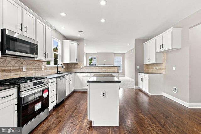 2740 DORAL ST, Vineland, NJ 08361