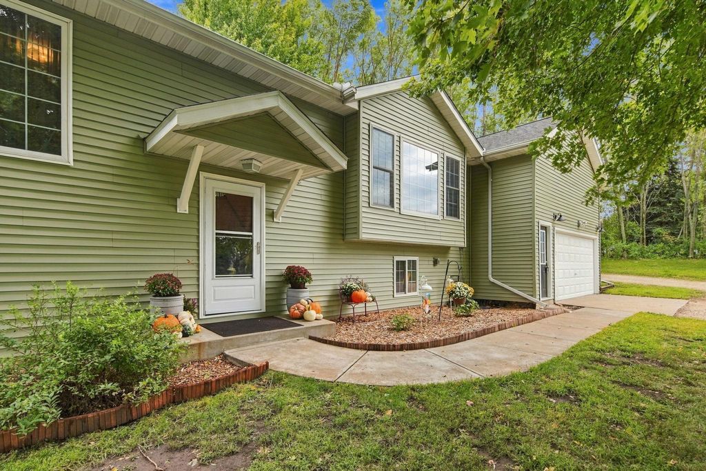 28430 Hogan Avenue, Randolph, MN 55065 — photo 3