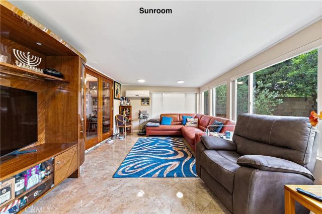 10500 Jordan, Chatsworth, CA 91311