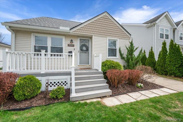 3150 Royal Avenue, Berkley, MI 48072