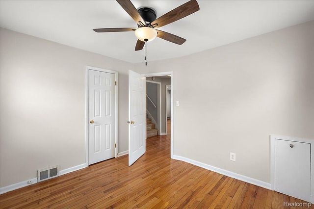 3150 Royal Avenue, Berkley, MI 48072