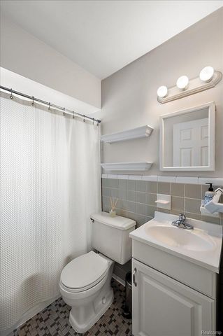 3150 Royal Avenue, Berkley, MI 48072