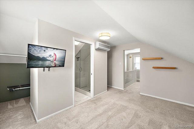 3150 Royal Avenue, Berkley, MI 48072