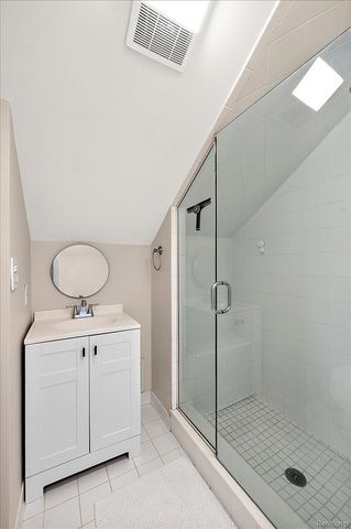 3150 Royal Avenue, Berkley, MI 48072