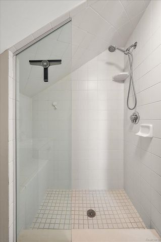 3150 Royal Avenue, Berkley, MI 48072