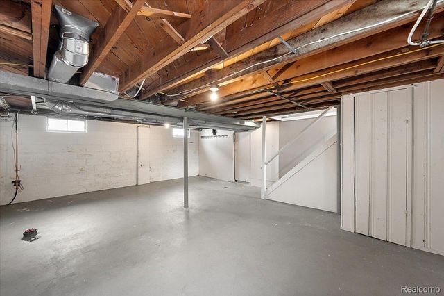 3150 Royal Avenue, Berkley, MI 48072