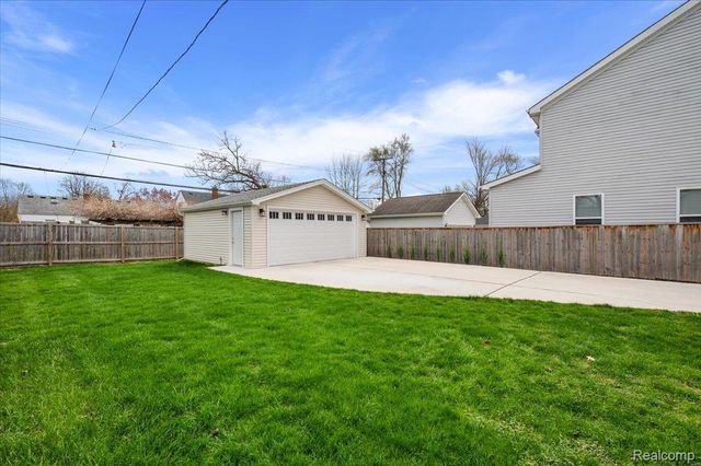 3150 Royal Avenue, Berkley, MI 48072