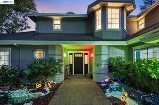 934 Wilmington Way, Redwood City, CA 94062